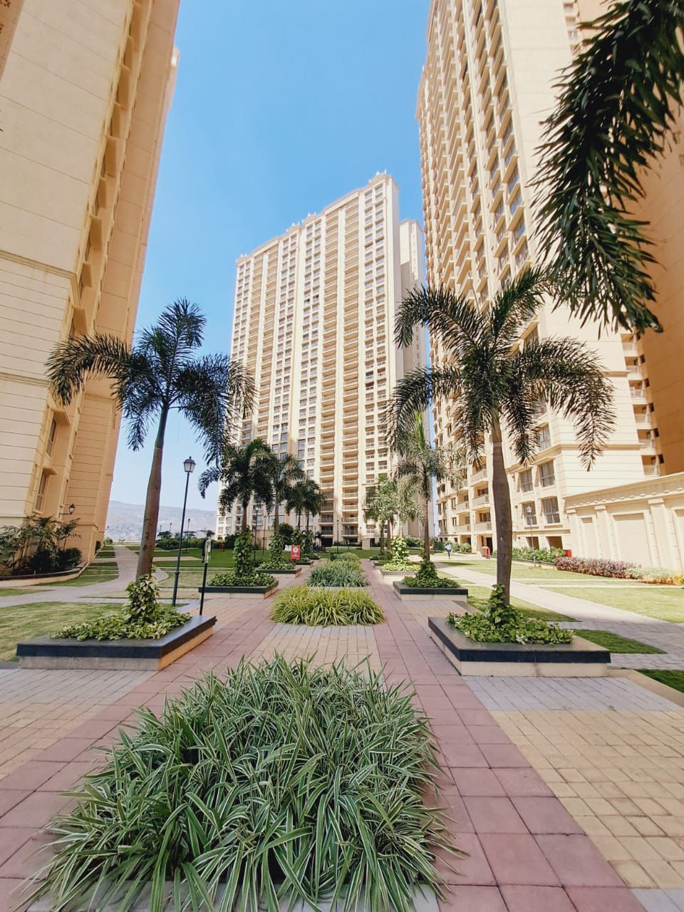 Hiranandani Fortune City Township 4
